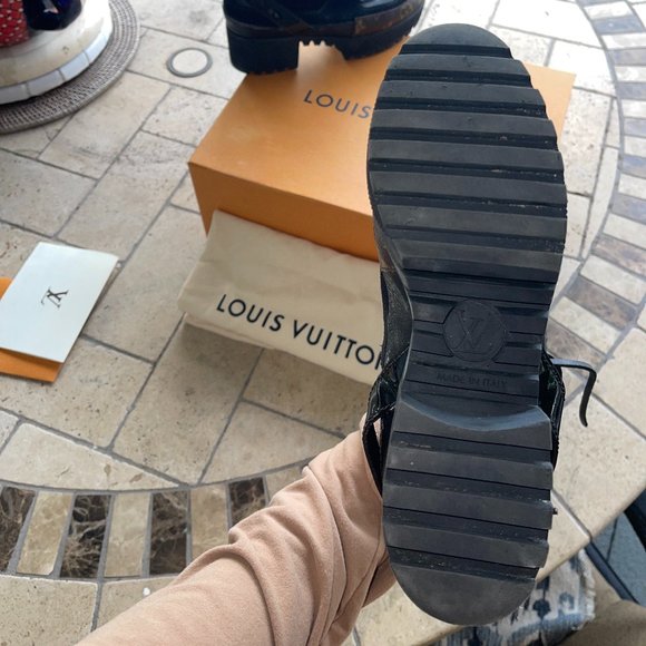 Real Louis Vuitton Desert Boots - Picture 4 of 5
